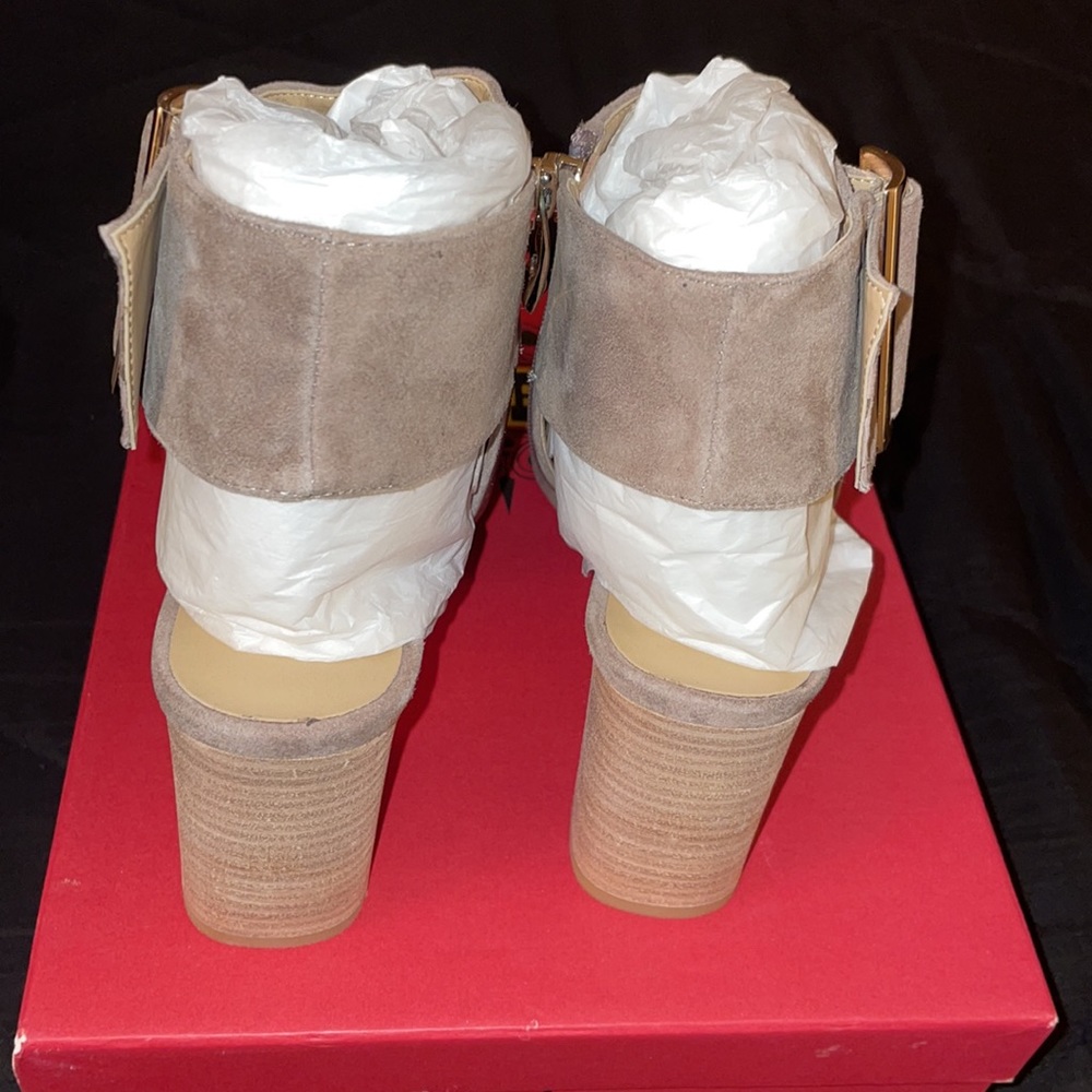 🔥Sale🔥Pretty suede taupe colored peep toe sling back booties..3” heels..NWOT - Picture 4 of 5